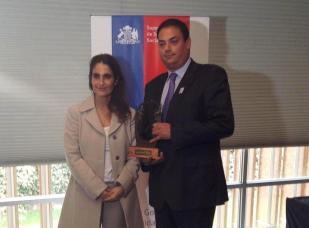 Ine obtiene el premio tucapel gonzález