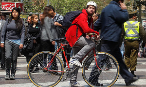 ACHS entrega recomendaciones para ciclistas y peatones