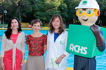 Partió campaña “verano seguro” en piscinas municipales de la comuna de santiago 