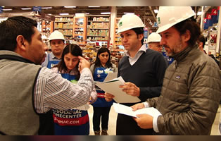 Sodimac celebra el mes de la prevención junto a la ACHS con caminata de seguridad