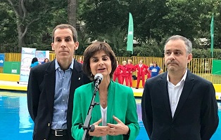 Municipalidad de santiago, subsecretaria de salud pública y la ACHS inauguran temporada de piscinas