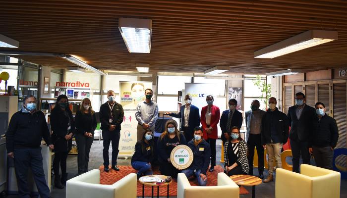 DOUC UC sede Alameda recertifica su compromiso con la seguridad y salud de sus trabajadores y alumnos recibiendo el Sello COVID-19 ACHS