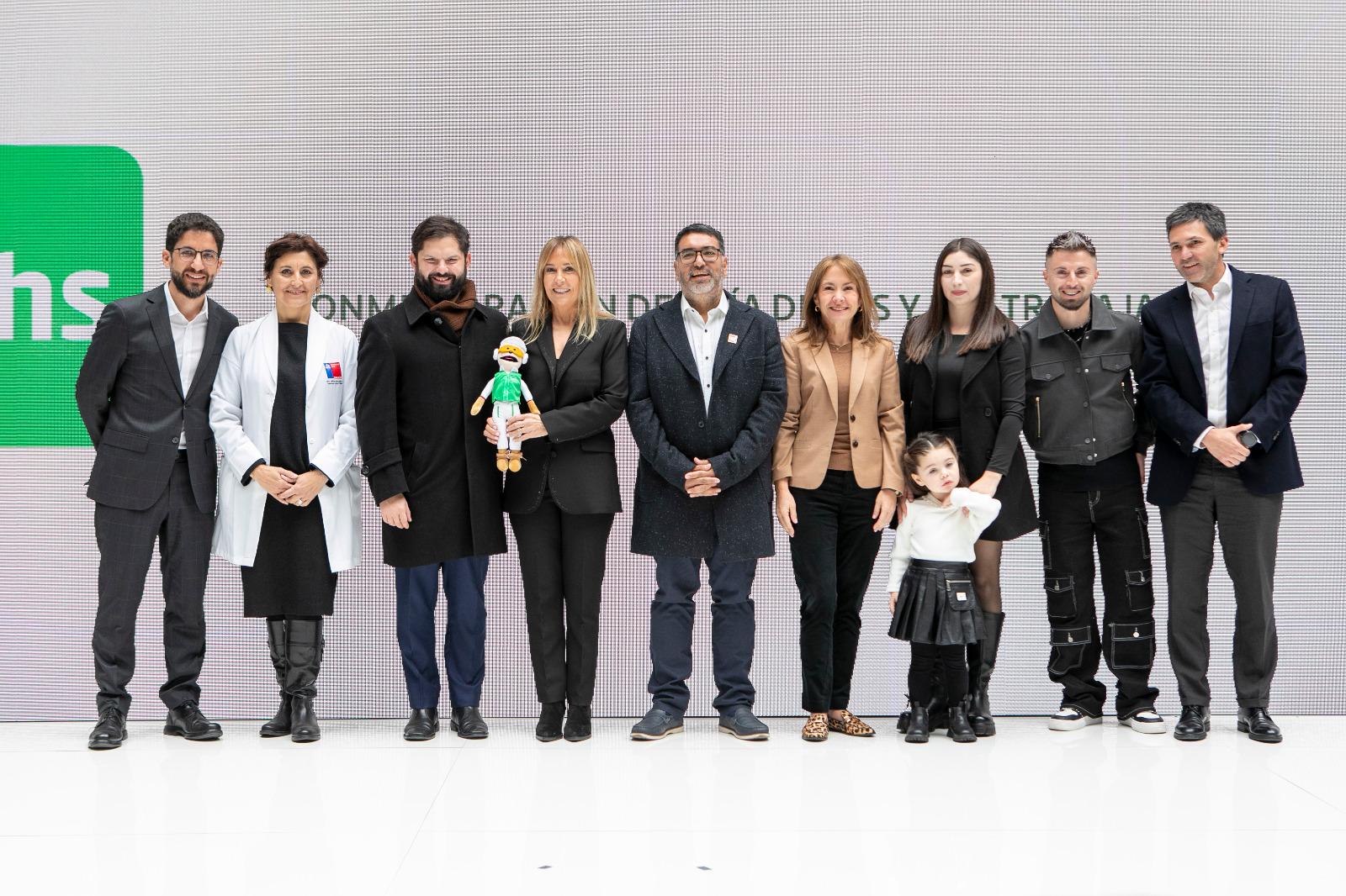 Presidente Gabriel Boric conmemora el día de las y los trabajadores en el Hospital del Trabajador Achs Salud