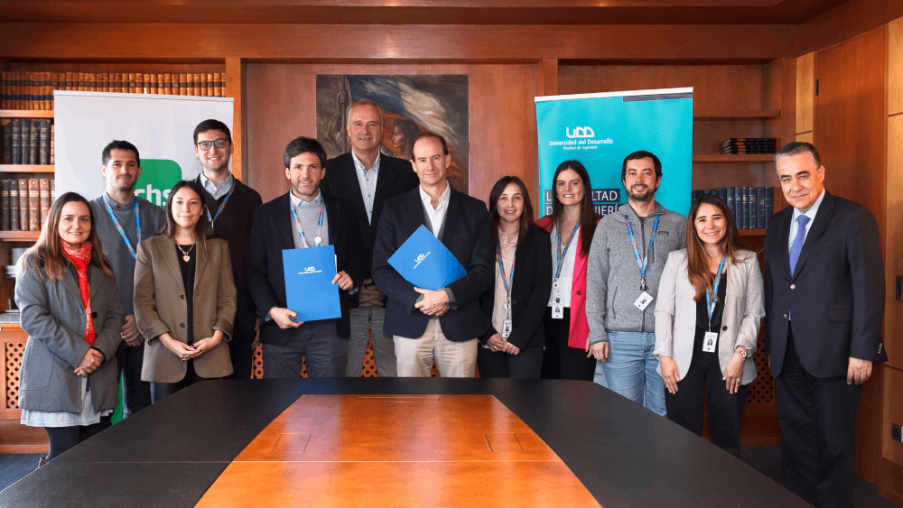 La Achs e Ingeniería UDD firman convenio de colaboración para avanzar en la formación de nuevos talentos