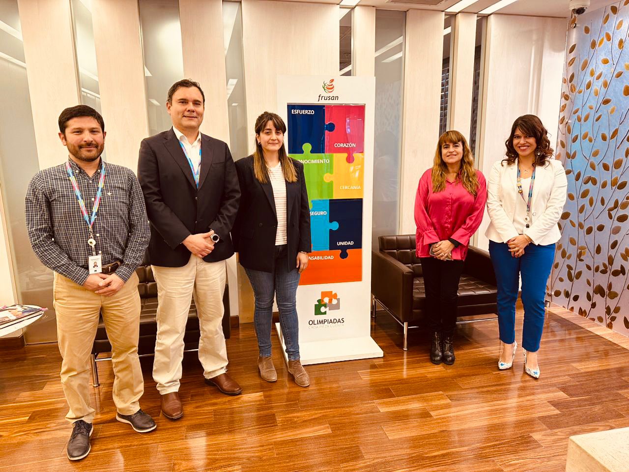 Achs Seguro Laboral y FRUSAN firman Acuerdo de Colaboración con foco en prevención