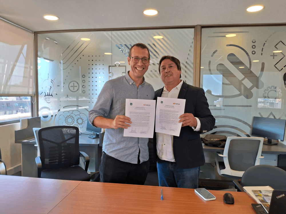 Universidad de las Américas y la Achs firman acuerdo de colaboración 