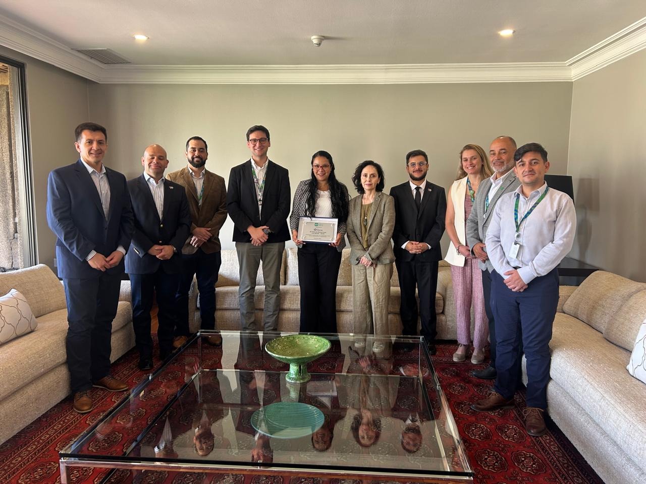 Achs Seguro Laboral reconoce a Caja de Compensación Los Héroes por 65 años de alianza y confianza mutua