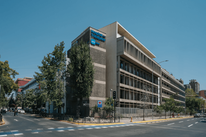 Volver a trabajar después de una quemadura grave, el desafío de la unidad del Hospital del Trabajador Achs Salud