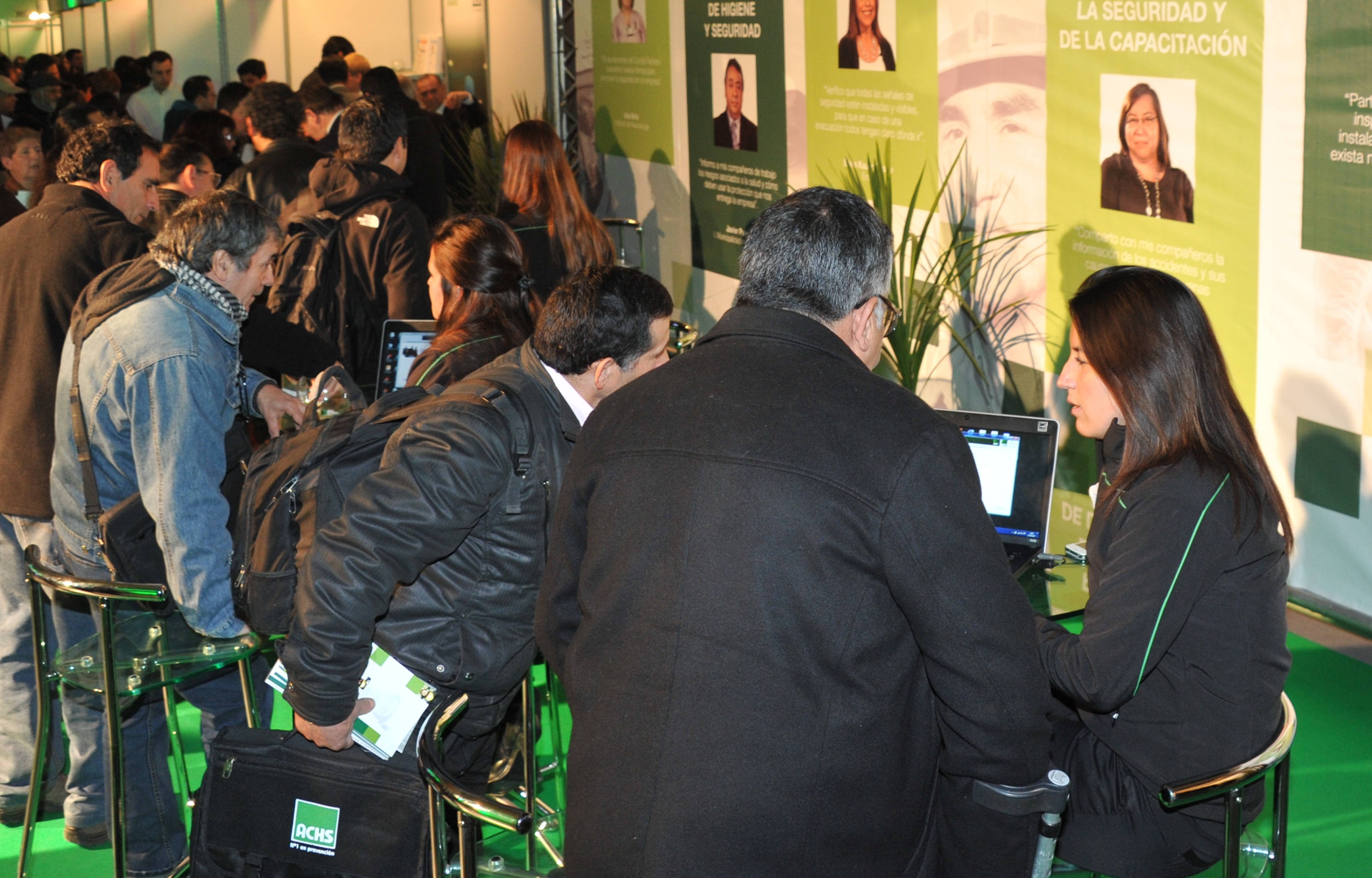 Masivo encuentro de comités paritarios ACHS